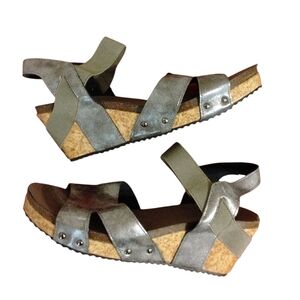 Jolimail Genuine Leather Metallic Strappy Silver Sandal Size 8